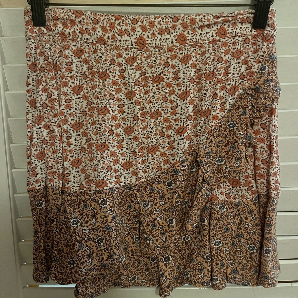 Floral wrap style mini skirt
